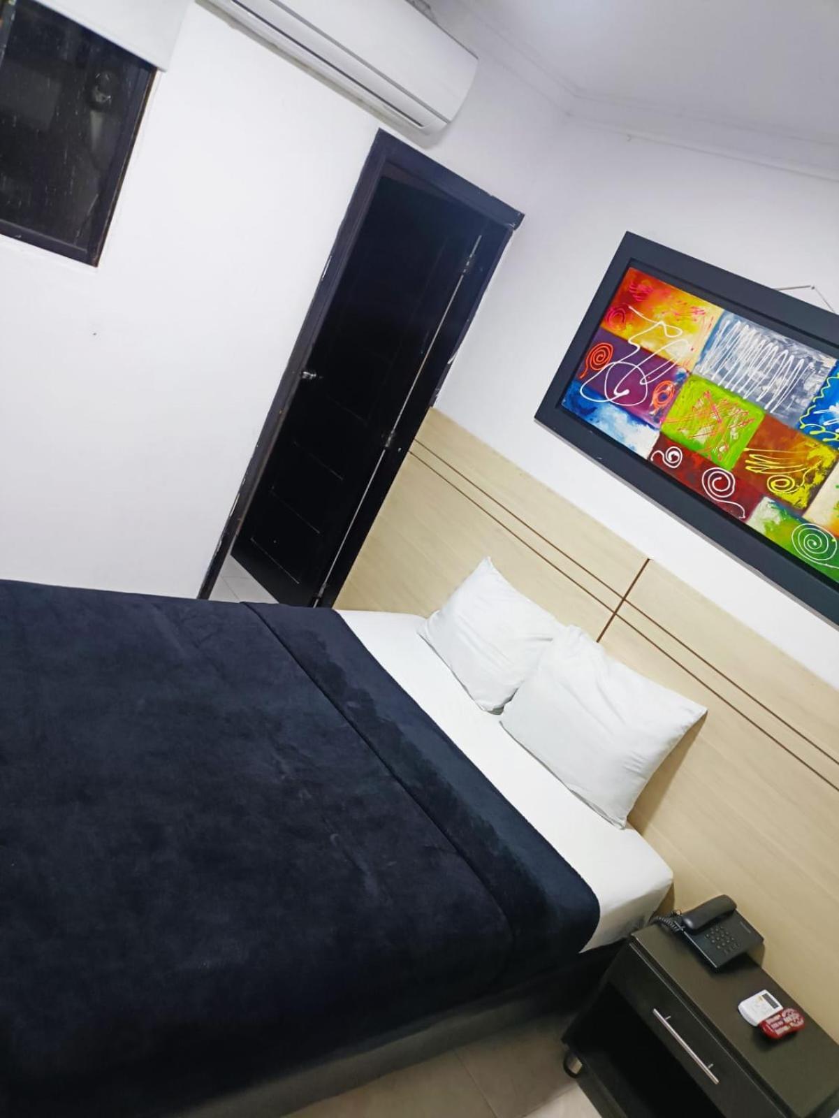 Hotel Suite Imperial 72 Barranquilla  Exteriör bild